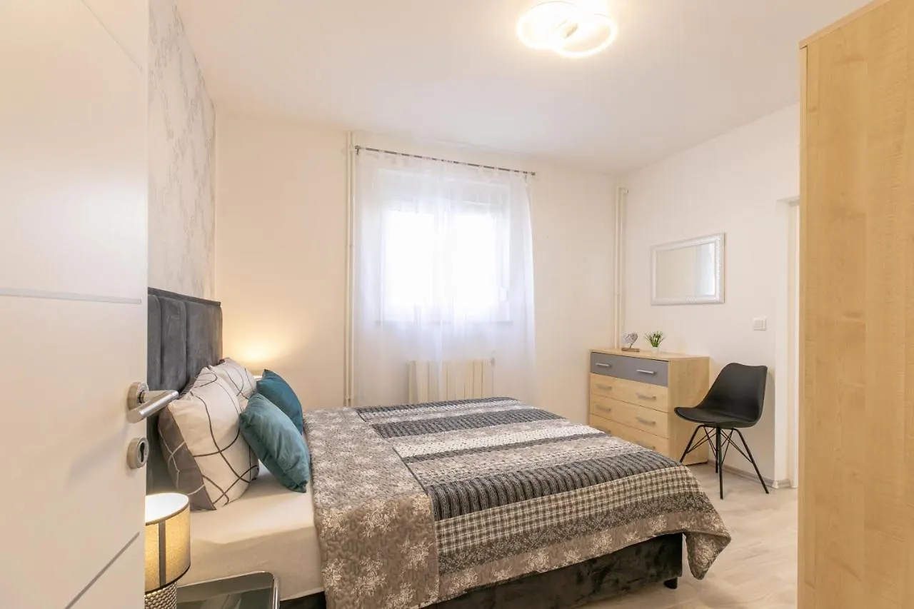 Apartments Tina Stinjan Pula Croatia